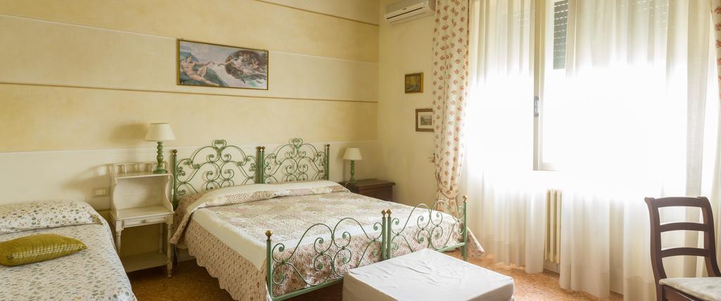 Affittacamere La Casa Di Ugo Ciglione Værelse billede