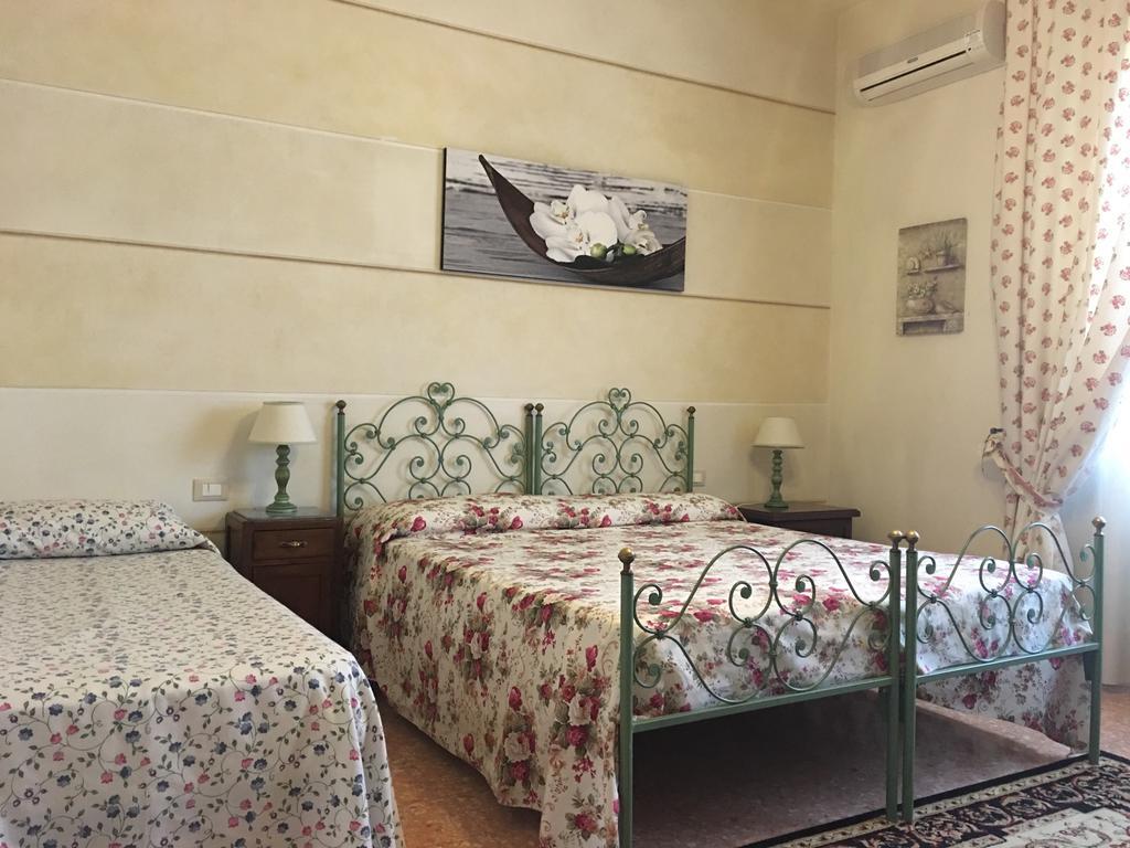 Affittacamere La Casa Di Ugo Ciglione Værelse billede